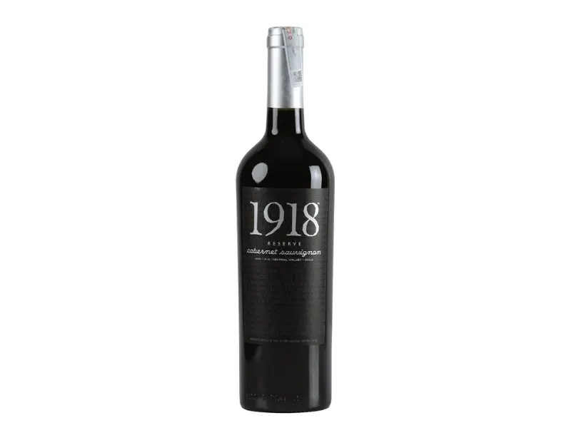 1918 Reserve Cabernet Sauvignon mang hương trái cây đen, vanilla nhẹ và hậu vị mượt mà