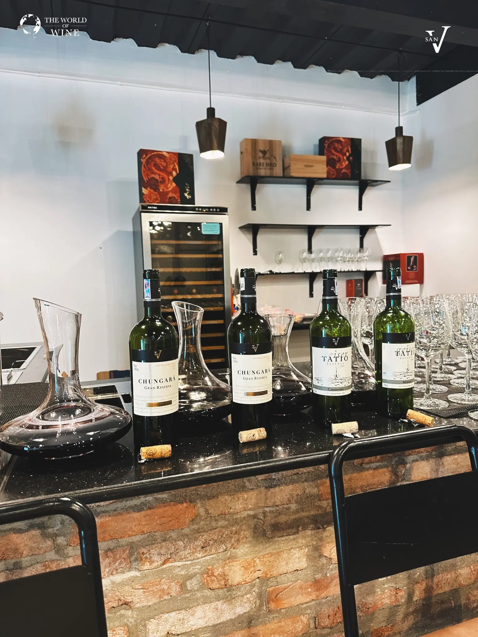 Không chỉ là một shop rượu vang trực tuyến, THE W.O.W mời bạn ghé thăm showroom của chúng tôi 