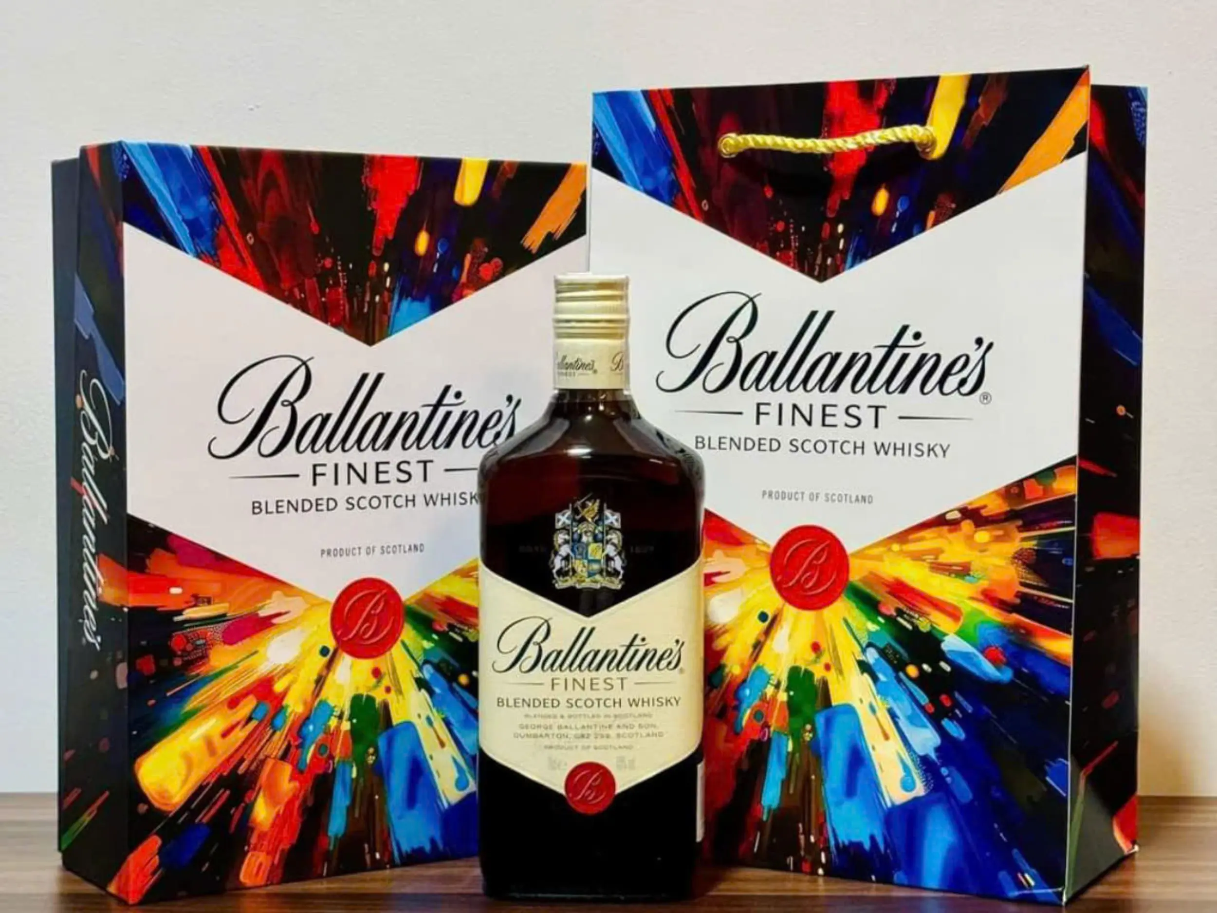 Ballantine’s là thương hiệu Whisky có nguồn gốc từ Scotland