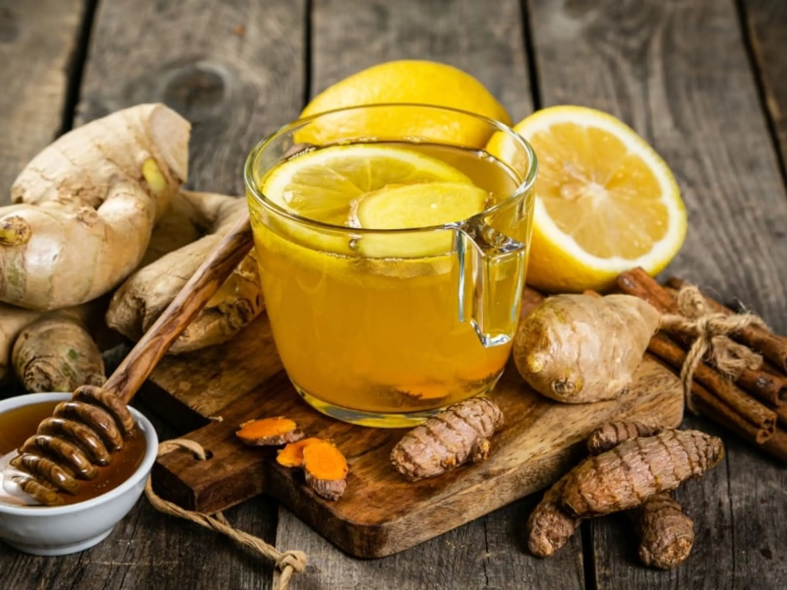 Một tách trà gừng nhạt có thể giúp cơ thể thư giãn và dễ chịu hơn