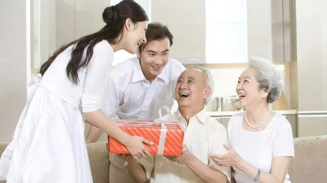 Bạn có thể tham khảo các món quà chăm sóc sức khỏe cho mẹ