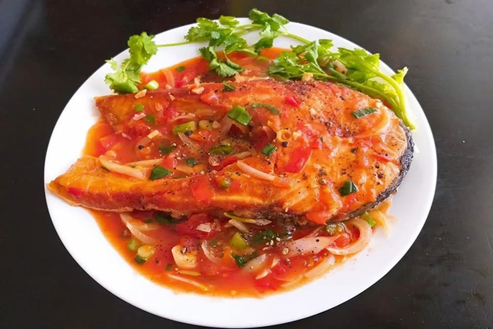 Cá hồi sốt cà chua có hương vị đậm đà