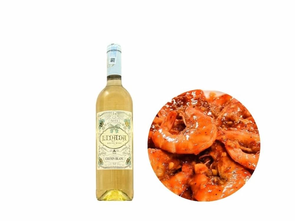 Chenin Blanc giúp cân bằng vị, giữ được độ hấp dẫn của món tôm bơ tỏi