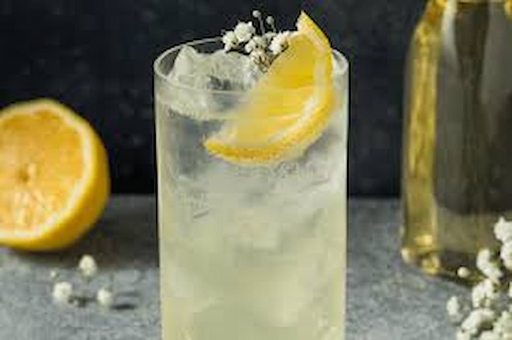 Lemon Gin Fizz là dòng cocktail nhẹ nhàng, tươi mát