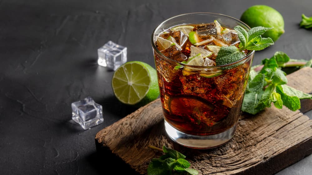 Diet Cuba Libre là minh chứng cho việc cocktail không cần quá cầu kỳ