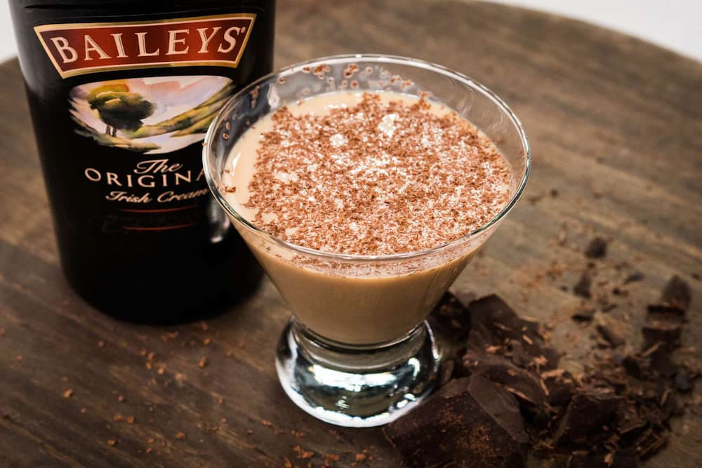 Baileys Martini là 1 sự  lựa chọn cho cocktail nhẹ nhàng