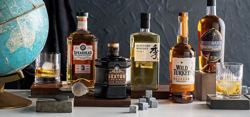 Giá whisky dao động từ vài trăm nghìn đến vài triệu đồng tùy vào thương hiệu