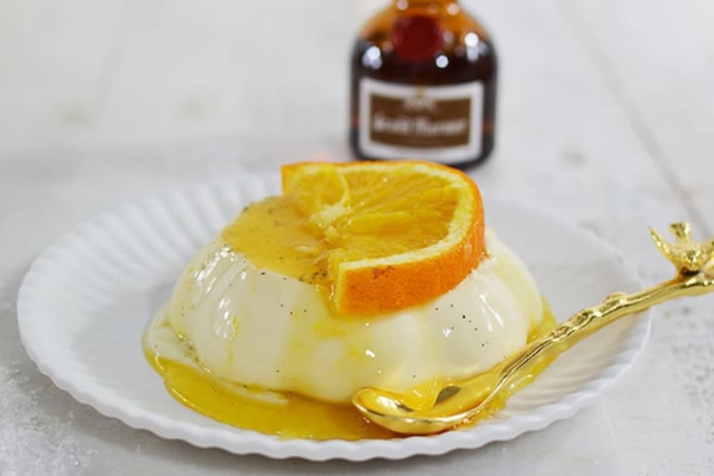  Panna Cotta, cam cùng rượu Grand Marnier