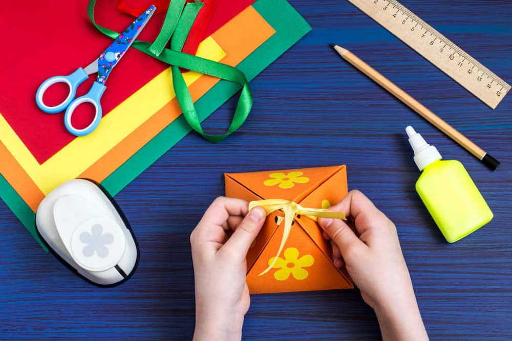 Quà handmade luôn mang giá trị to lớn, khiến bạn thân cảm thấy được trân trọng