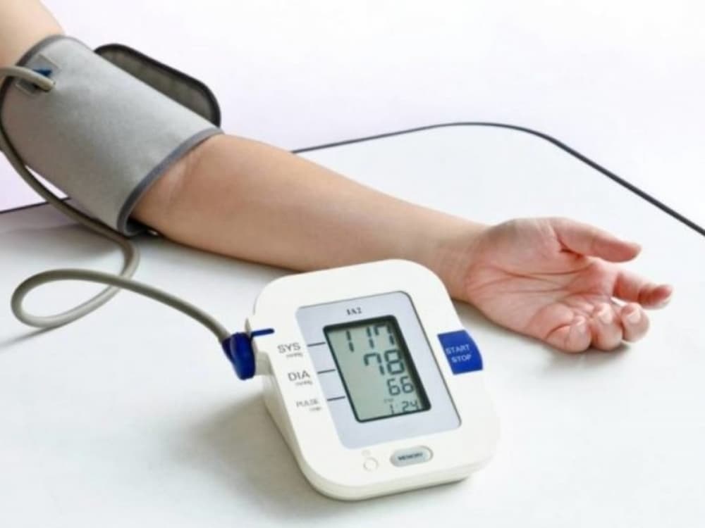 Tặng mẹ thiết bị hỗ trợ theo dõi sức khỏe hằng ngày