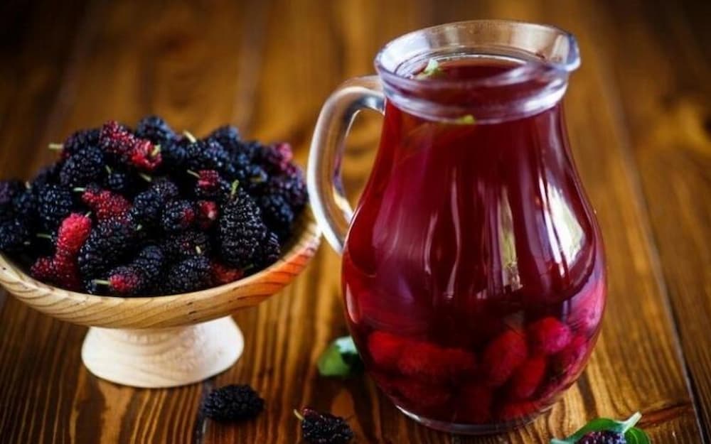 Rượu dâu tằm có hương vị thơm nhẹ, chua ngọt tự nhiên