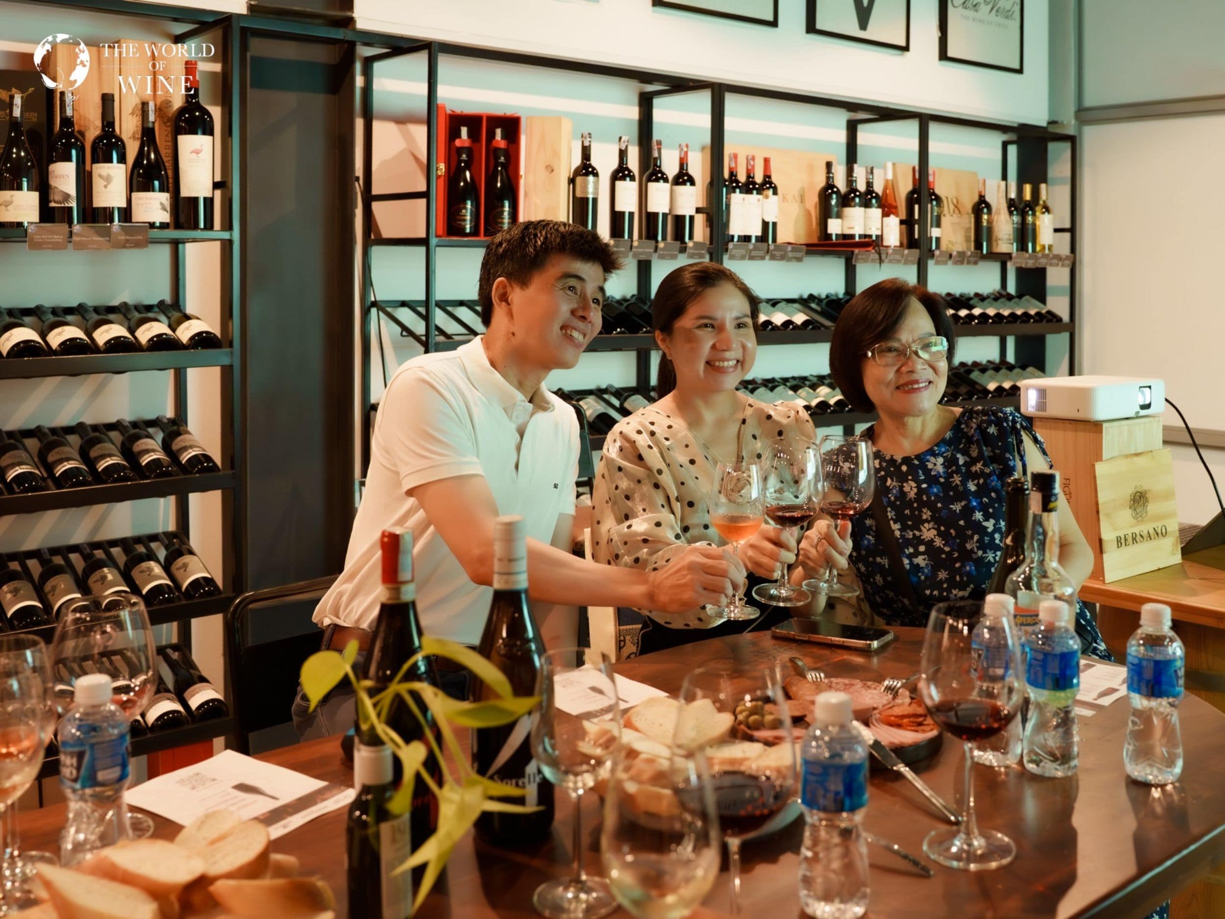 Thức uống có cồn cho tiệc gia đình và họp mặt bạn bè