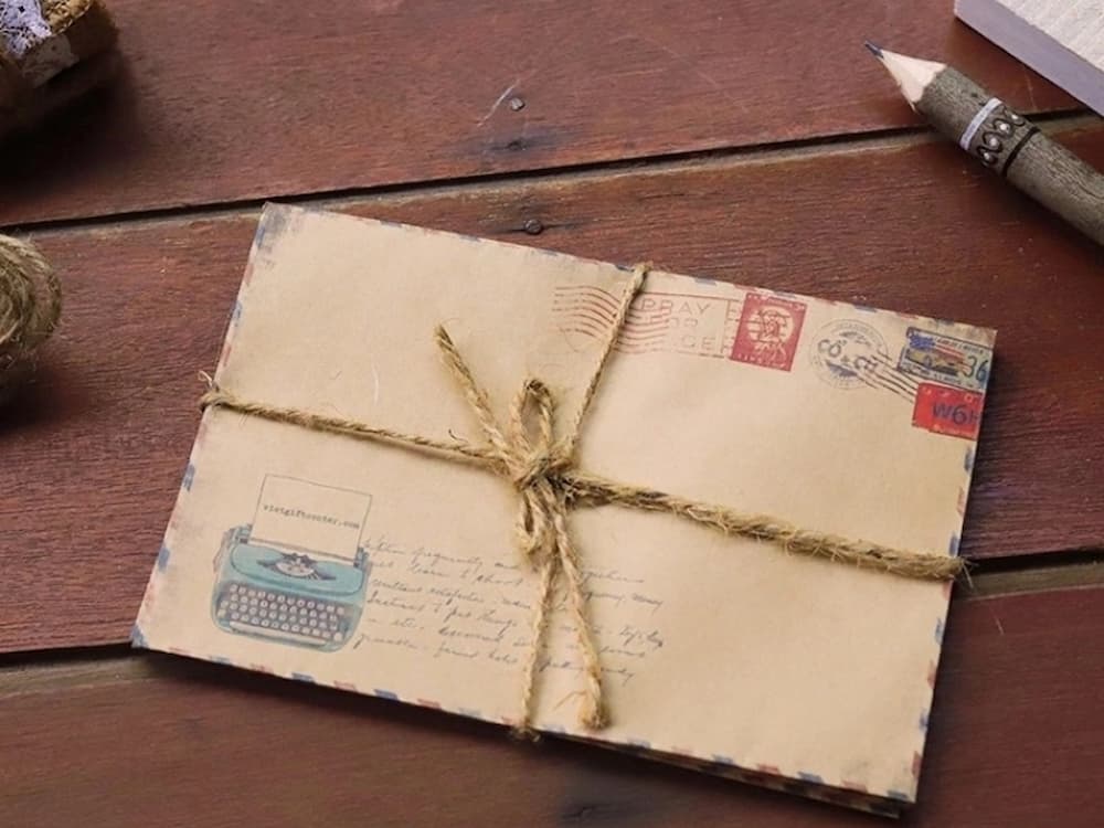 Thư tay từ bố mẹ chứa đựng tình yêu và lời dặn dò ý nghĩa